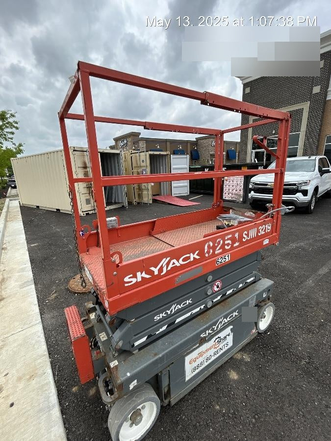 2017 Skyjack SJIII-3219 Skyjack SJ3219, Trojan Battery Set, Extended Warranty 5yr/5k hr