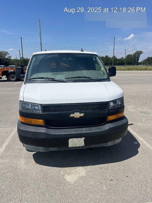 2023 CHEVROLET Express Van - Rental