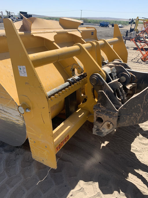 2020 JOHN DEERE 96" Loader Fork Carriage - John Deere