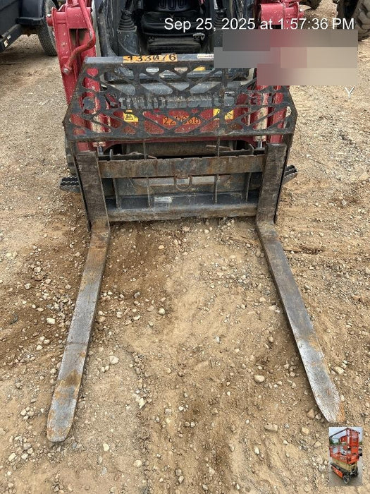 2021 PALADIN 48" Pallet Forks - Paladin