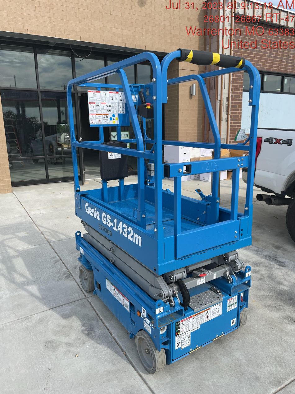 2023 GENIE GS-1432