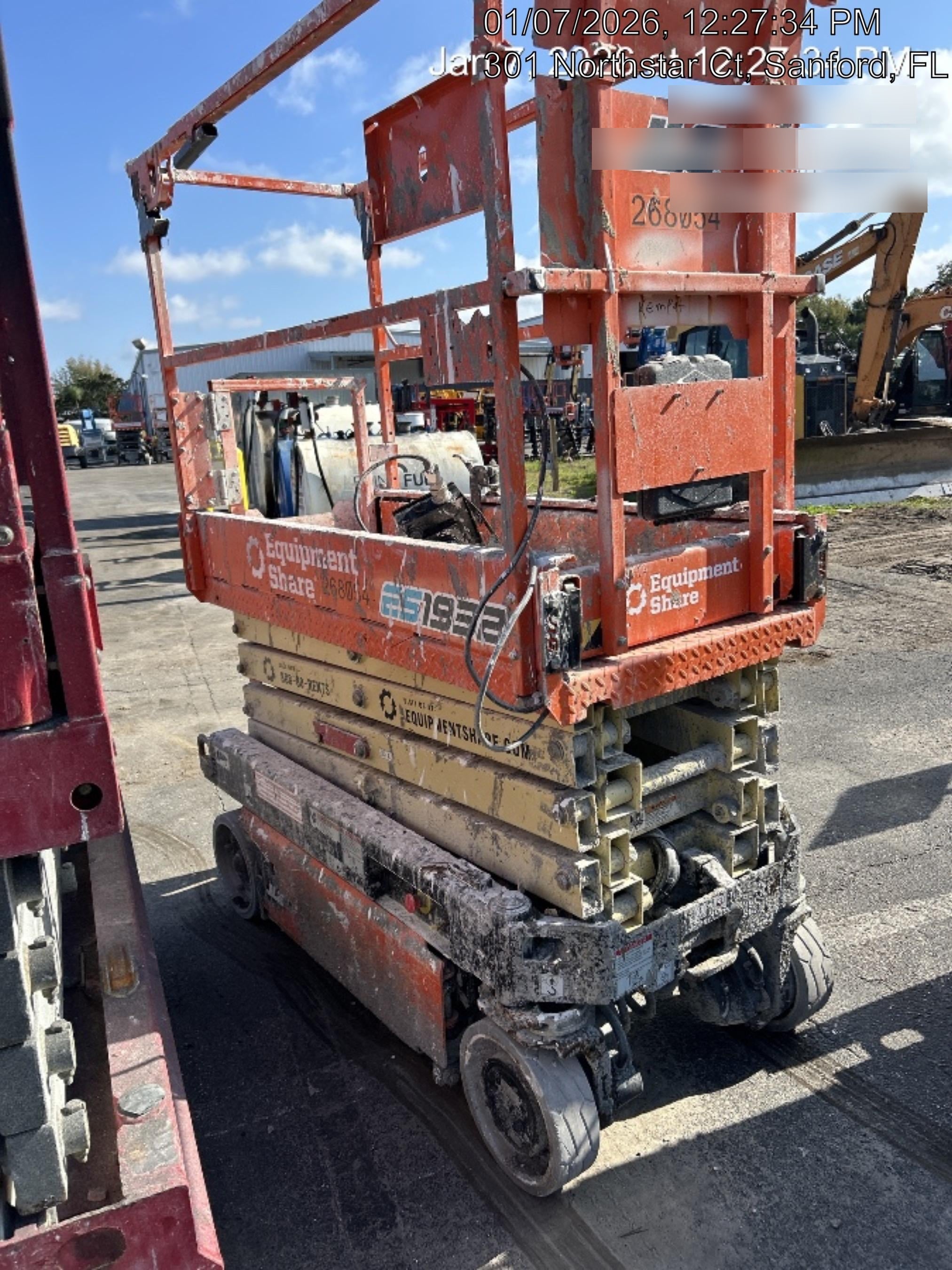 2022 JLG ES1932