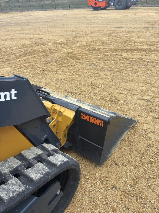 2025 JOHN DEERE 72" Skid Loader Bucket - John Deere C72