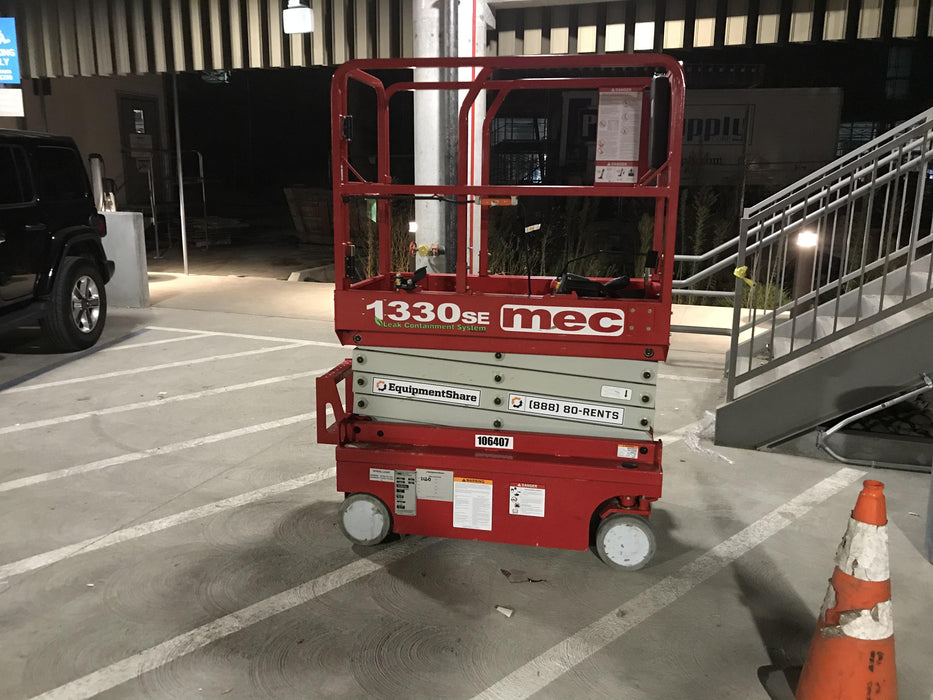 2020 MEC 1330SE Solid NM Tires, Steel Swing out Doors, LCS, Beacon, 900W Inverter