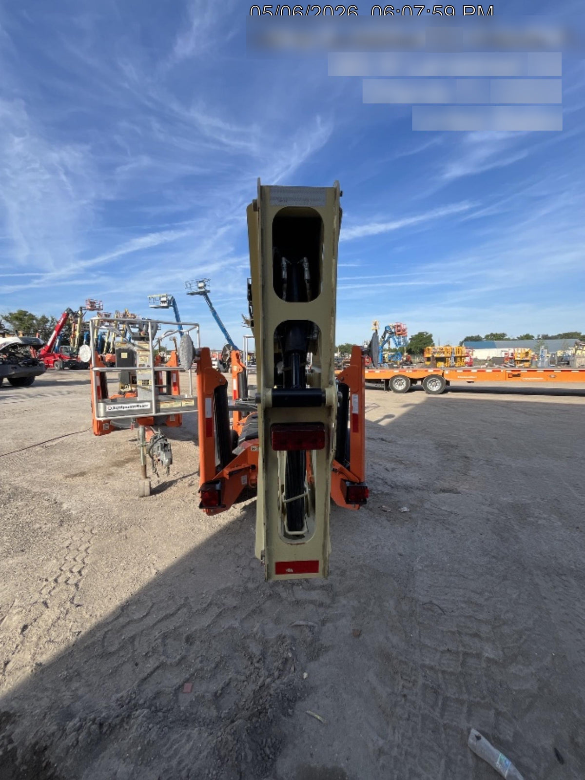 2022 JLG T350