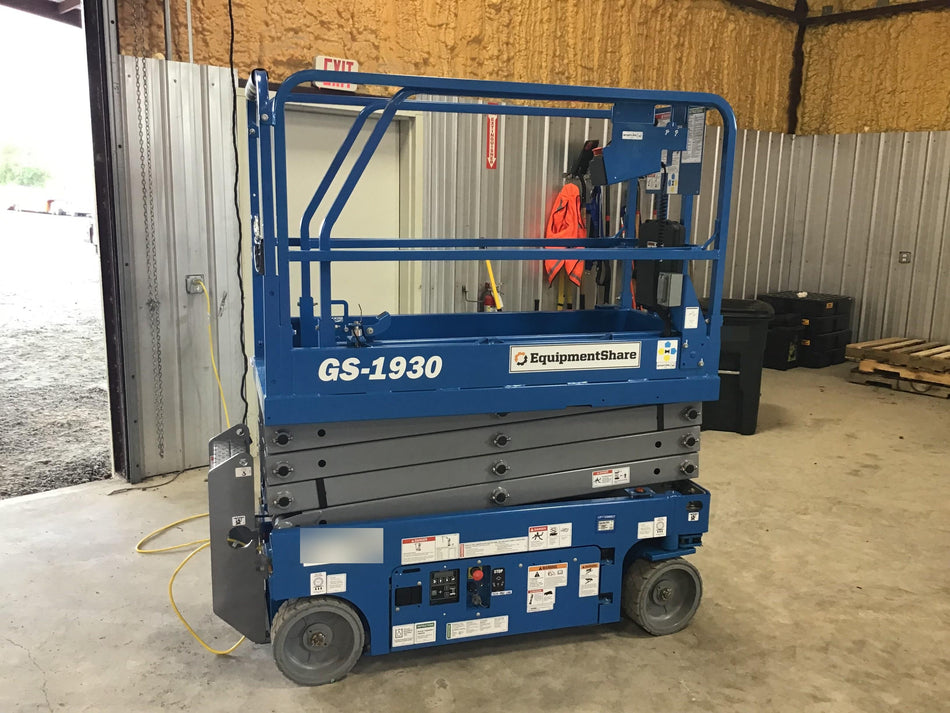 2019 Genie GS-1930 Fixed Rails with Chain Entry