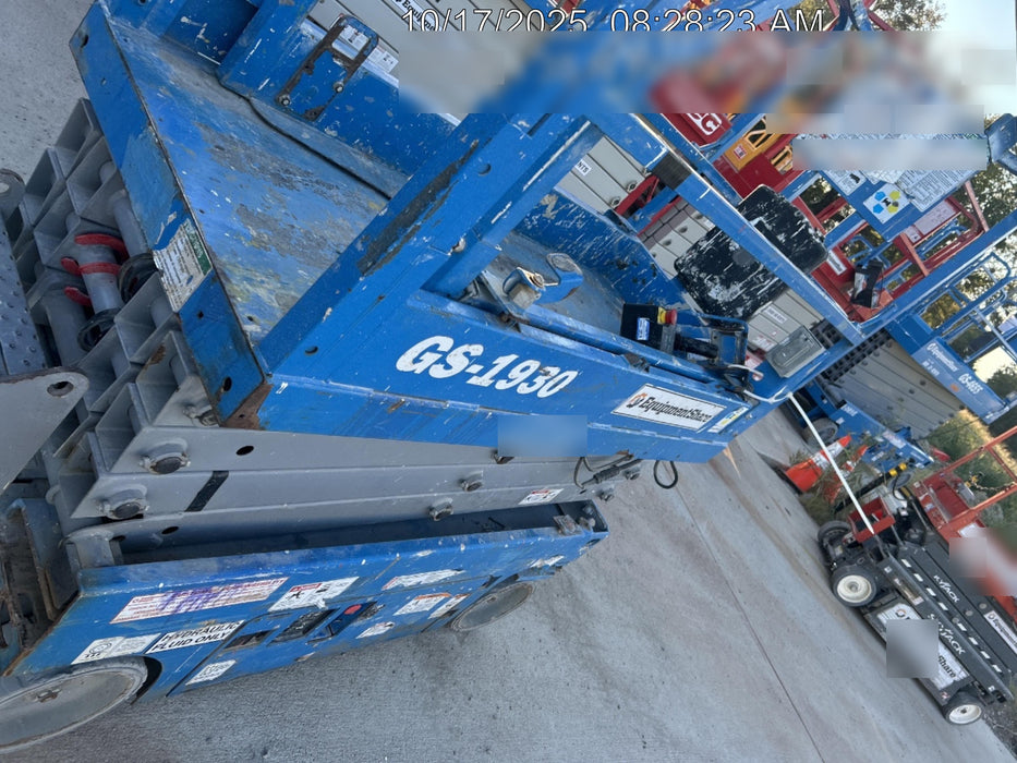 2019 Genie GS-1930 Fixed rails with chain Entry