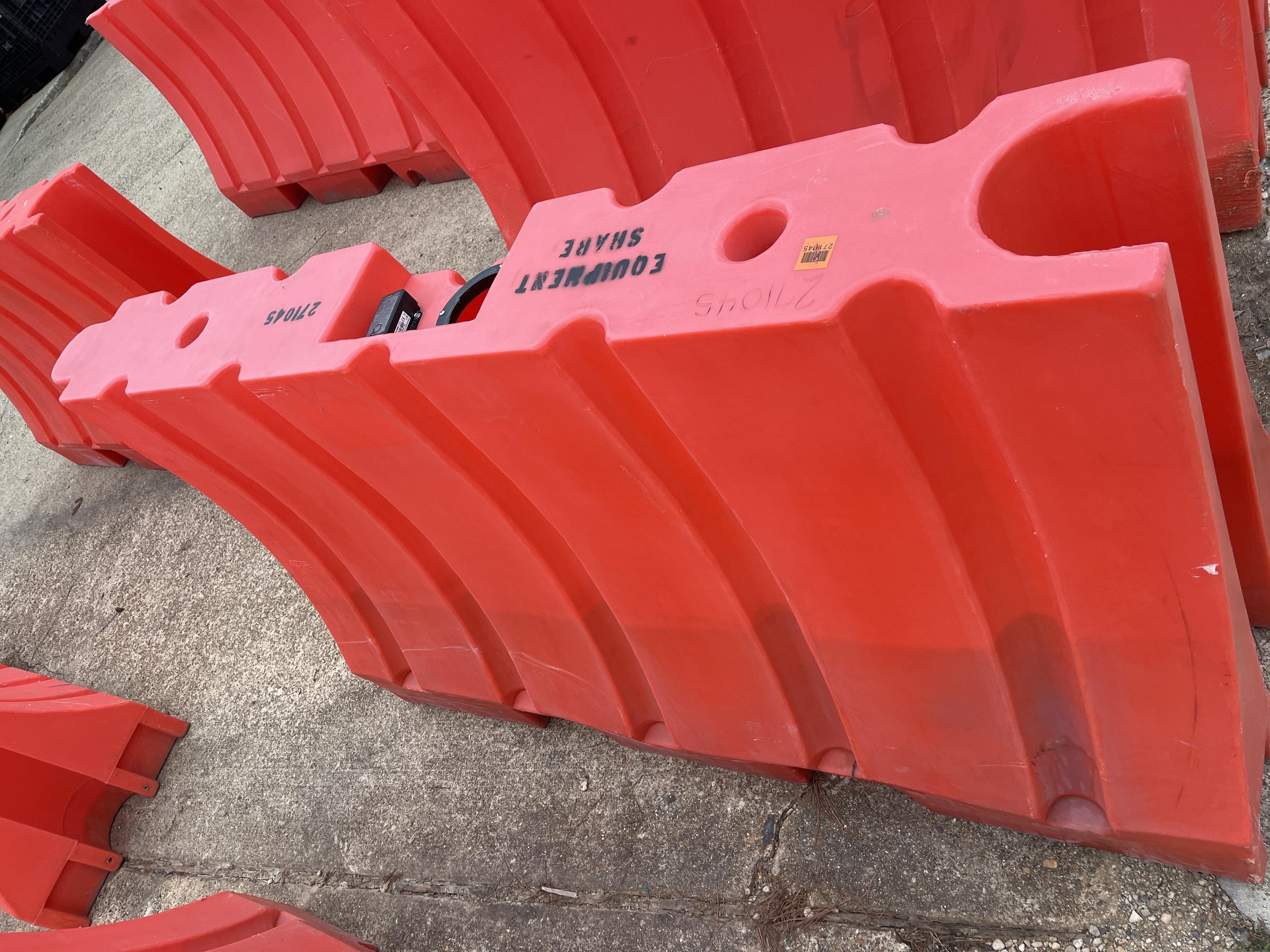 2022 HOUSTON BARRICADE WFB42