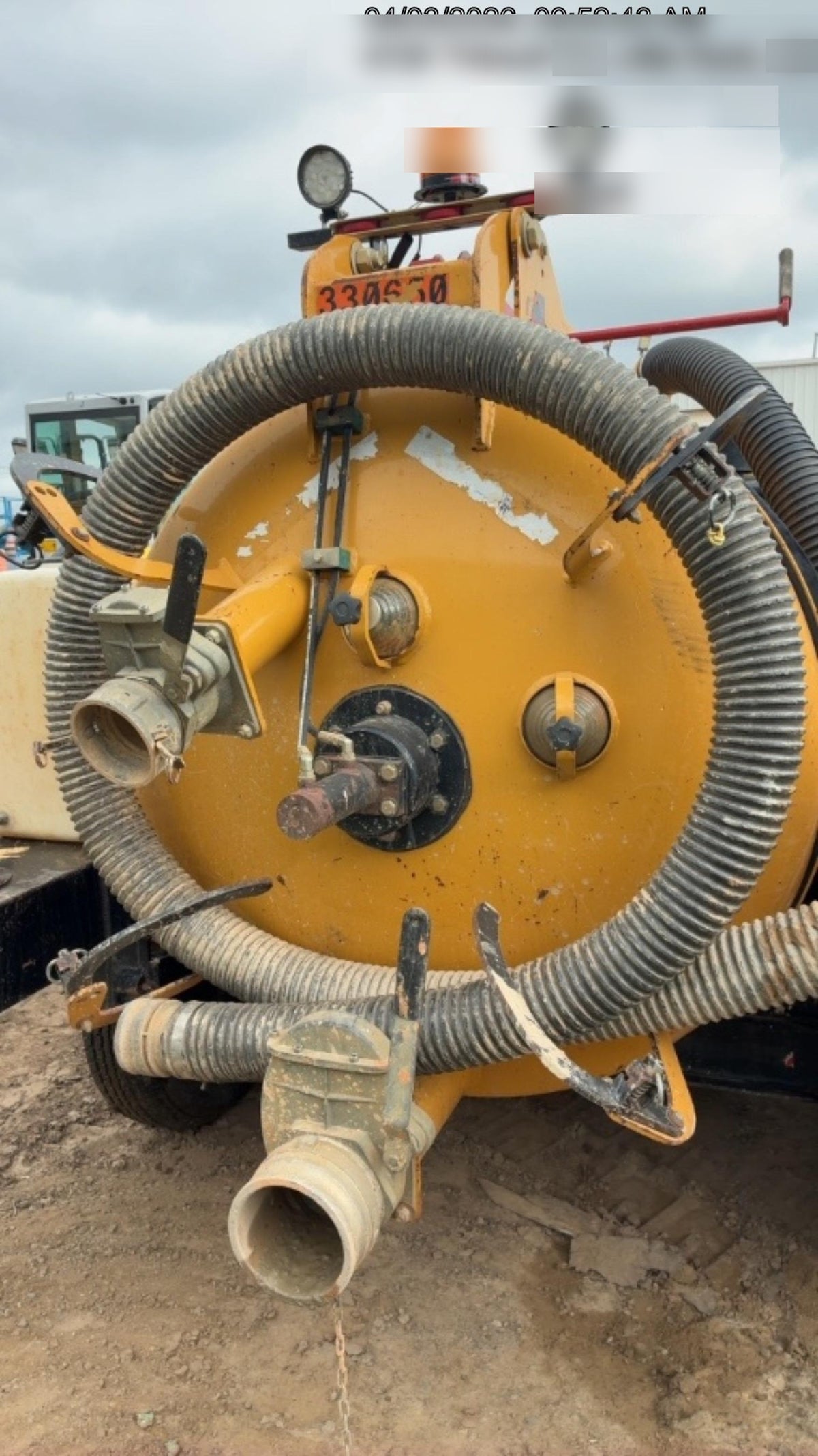 2023 VAC-TRON LP573XDT