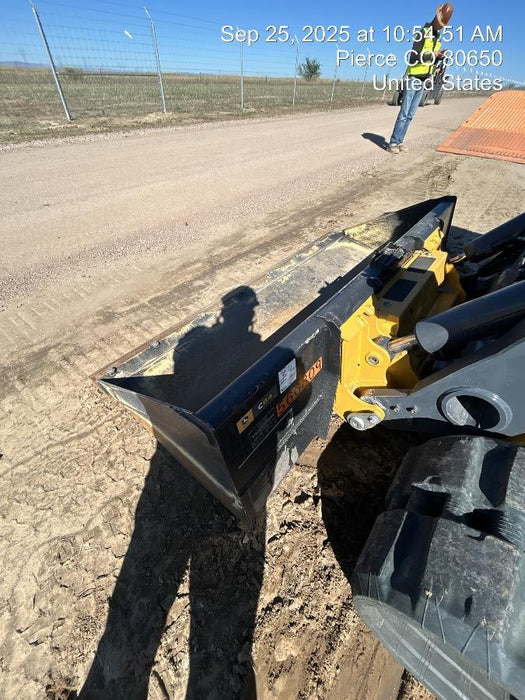 2025 JOHN DEERE 84" Bucket - John Deere