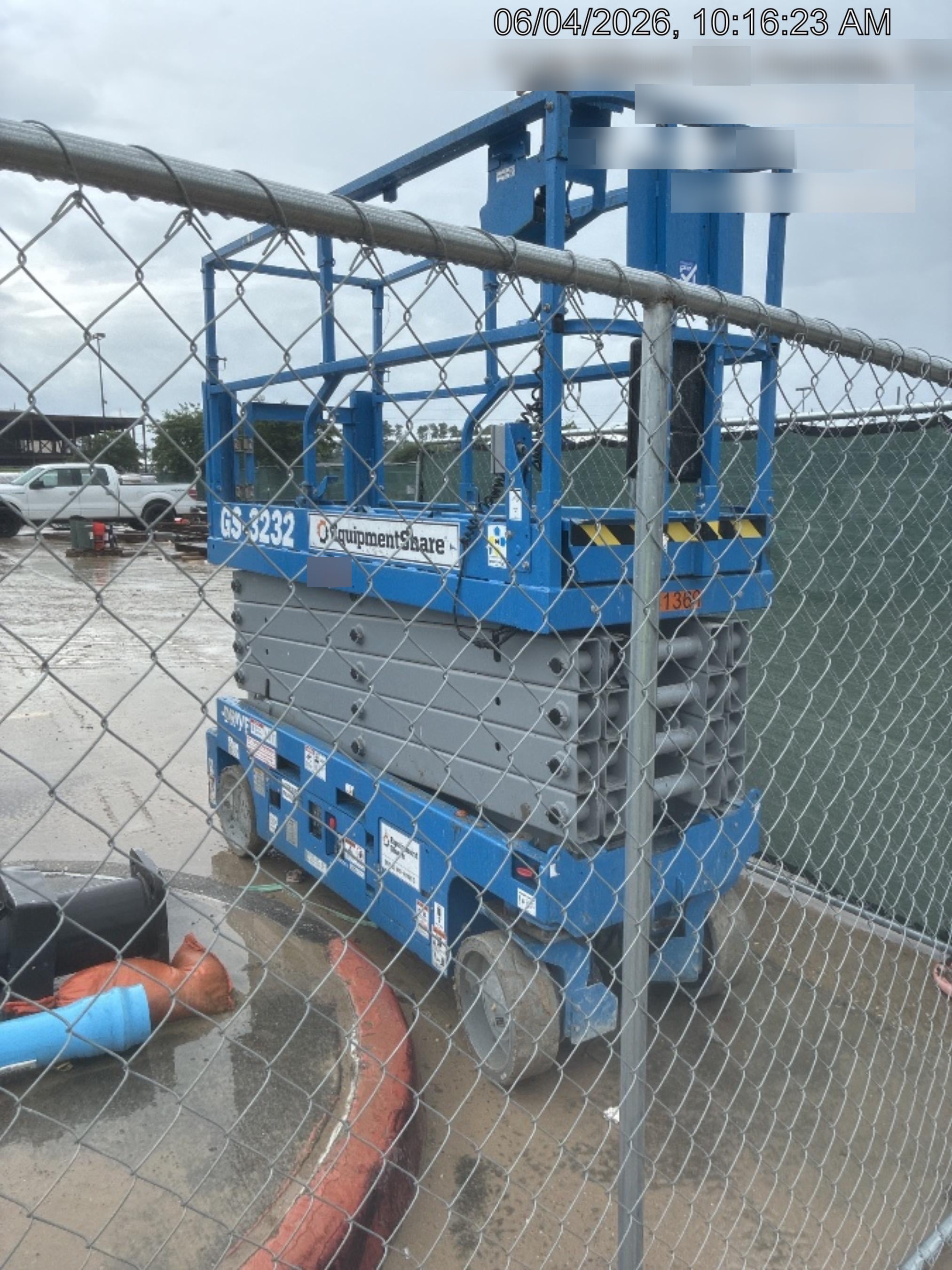 2023 GENIE GS-3232