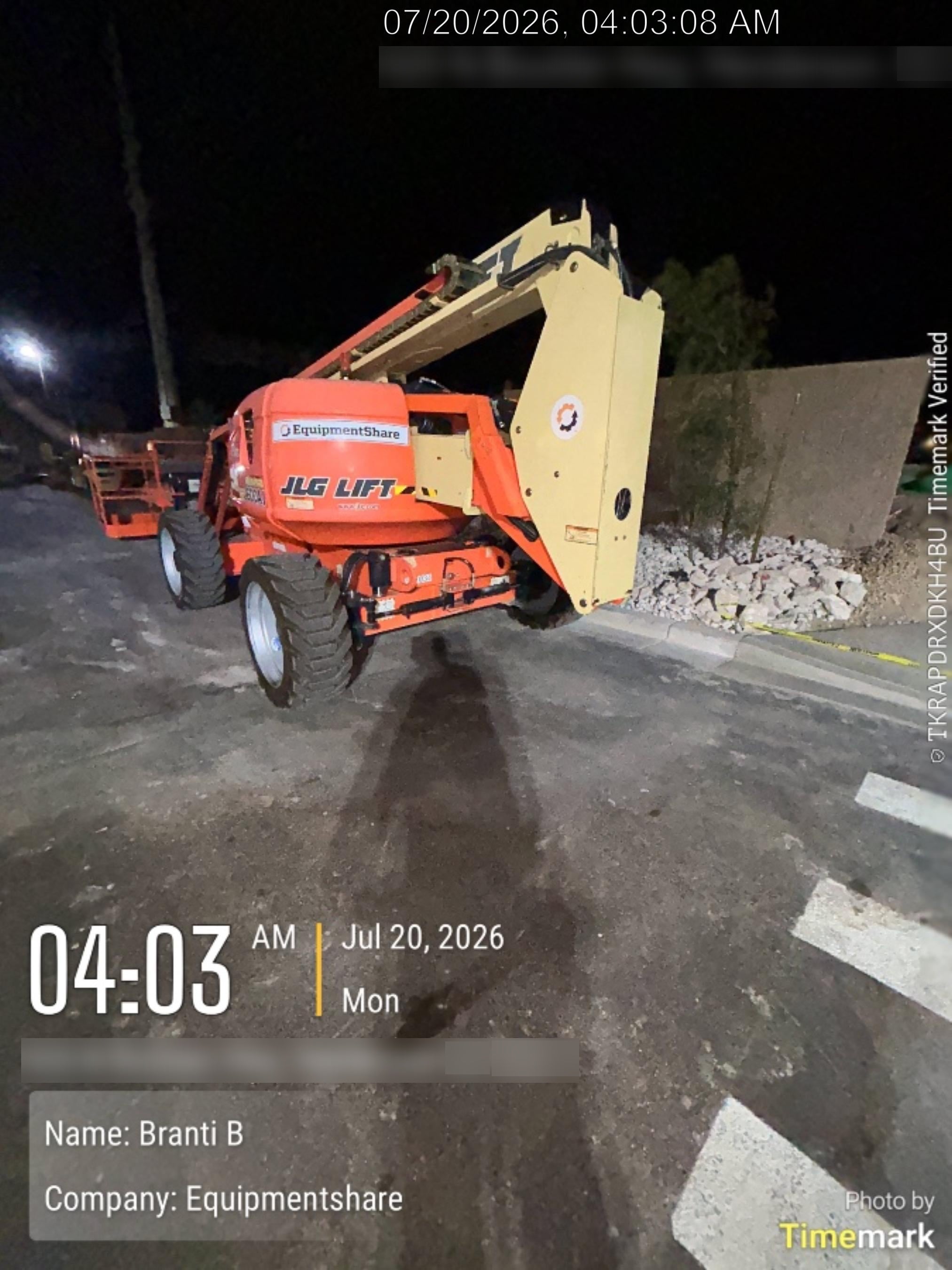 2021 JLG 600AJ