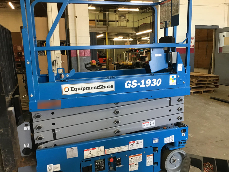 2020 Genie GS-1930 Solid Non Marking Tires, Beacon, Folding rails with half height swing gate
