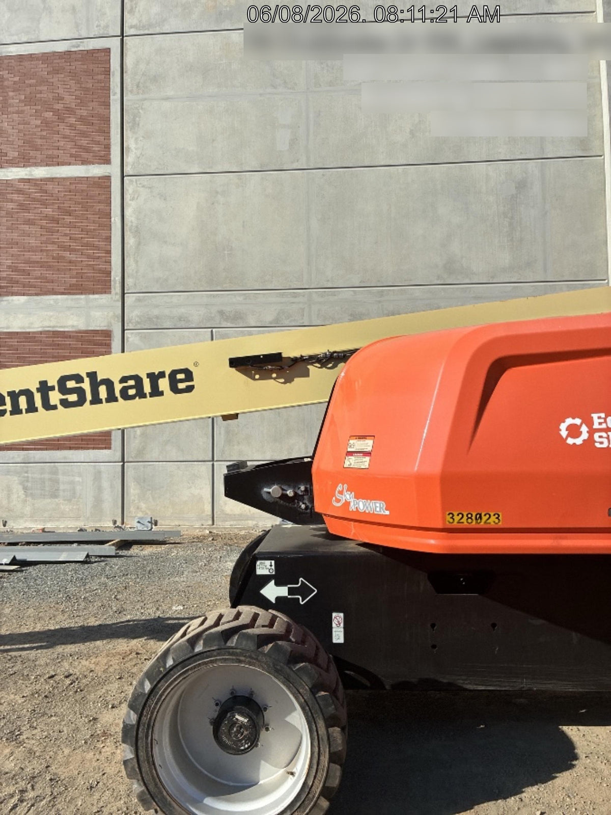 2023 JLG 660SJ