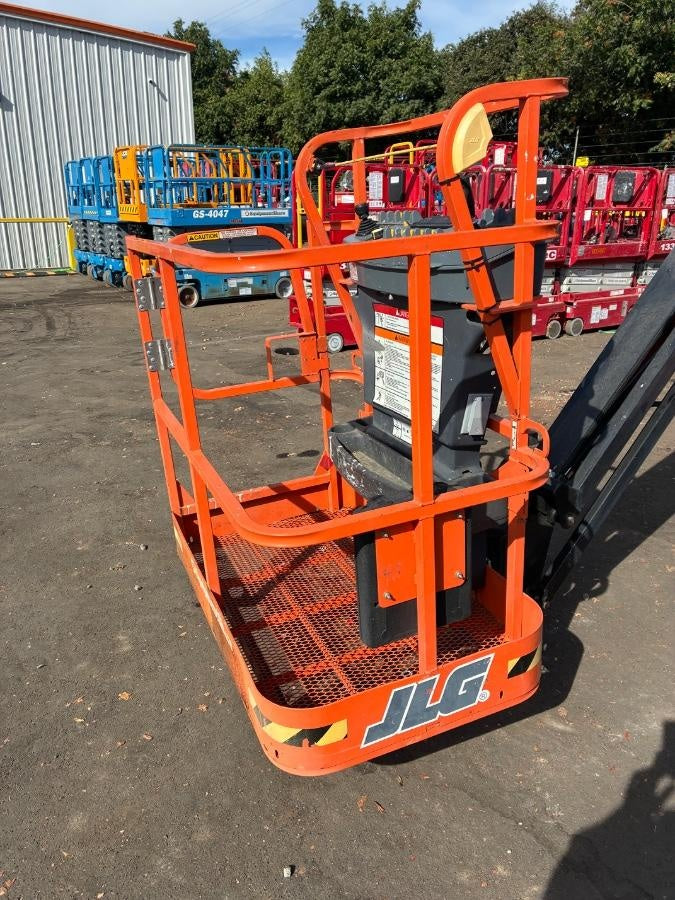 2024 JLG E400AJP Narrow