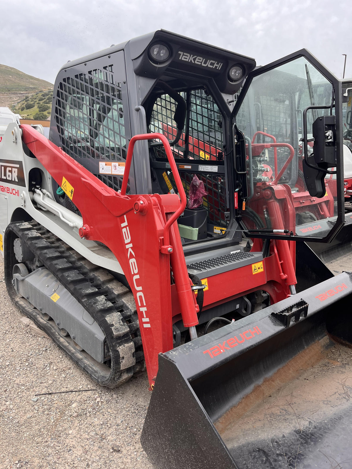 2025 TAKEUCHI TL6CR
