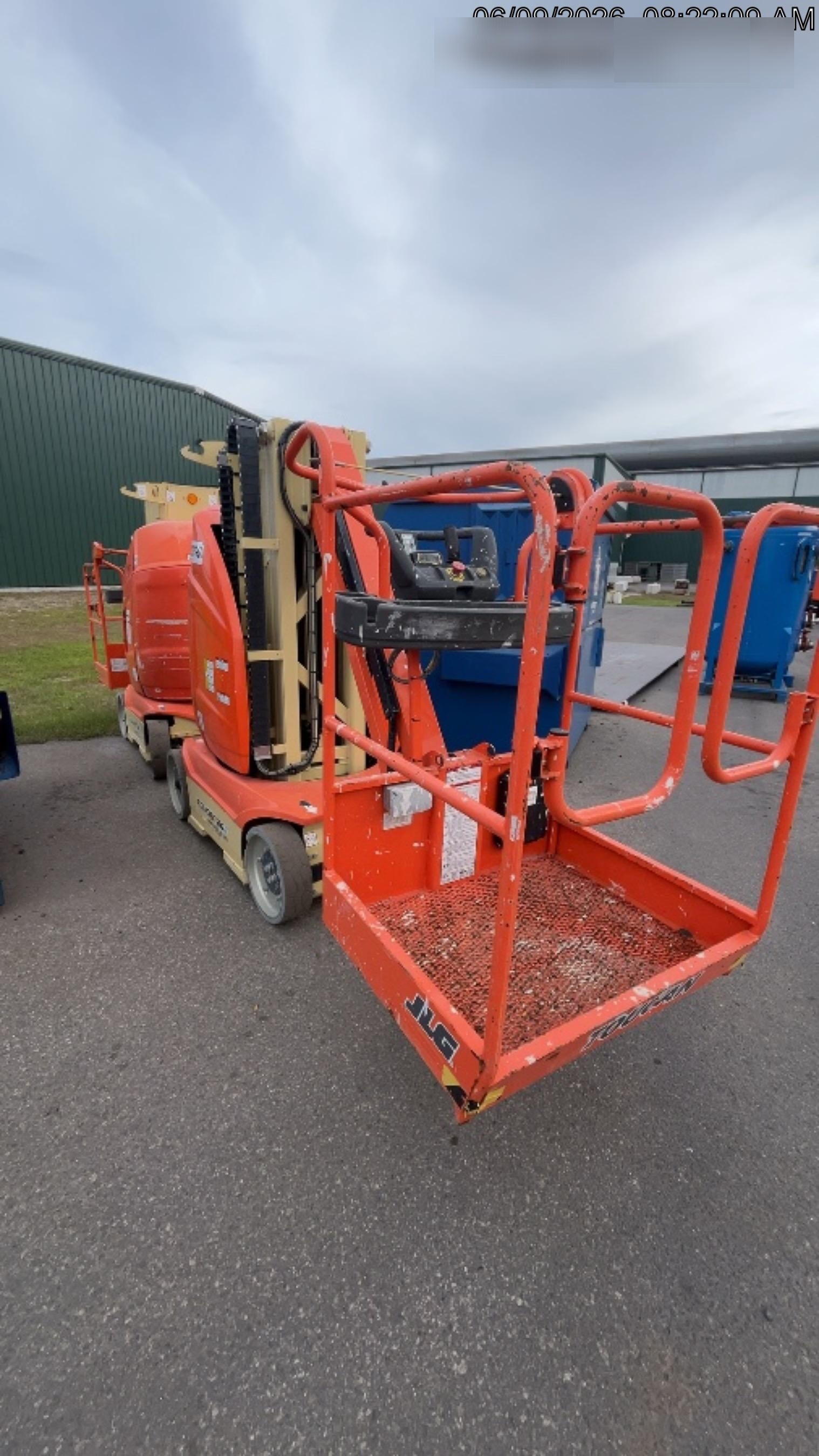 2022 JLG 26E