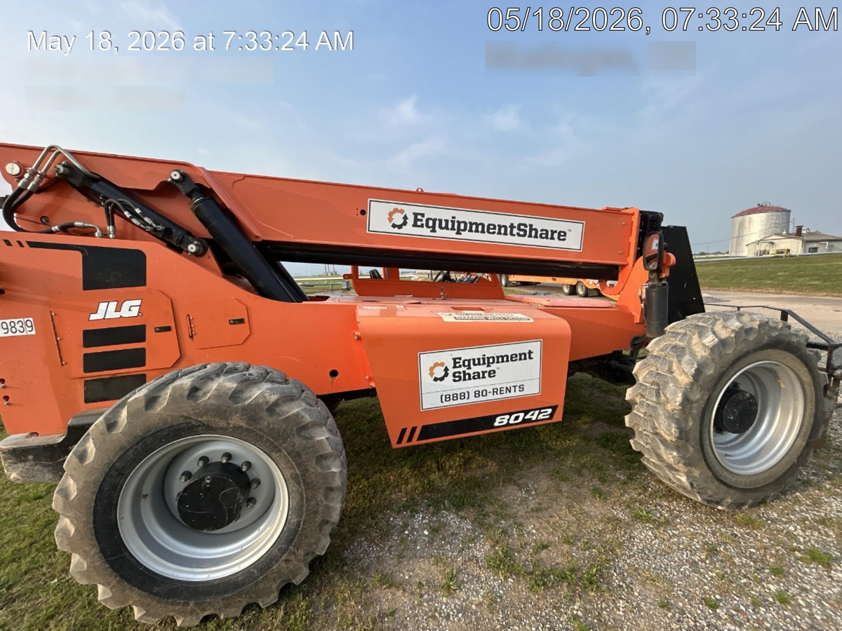 2021 SKYTRAK 8042