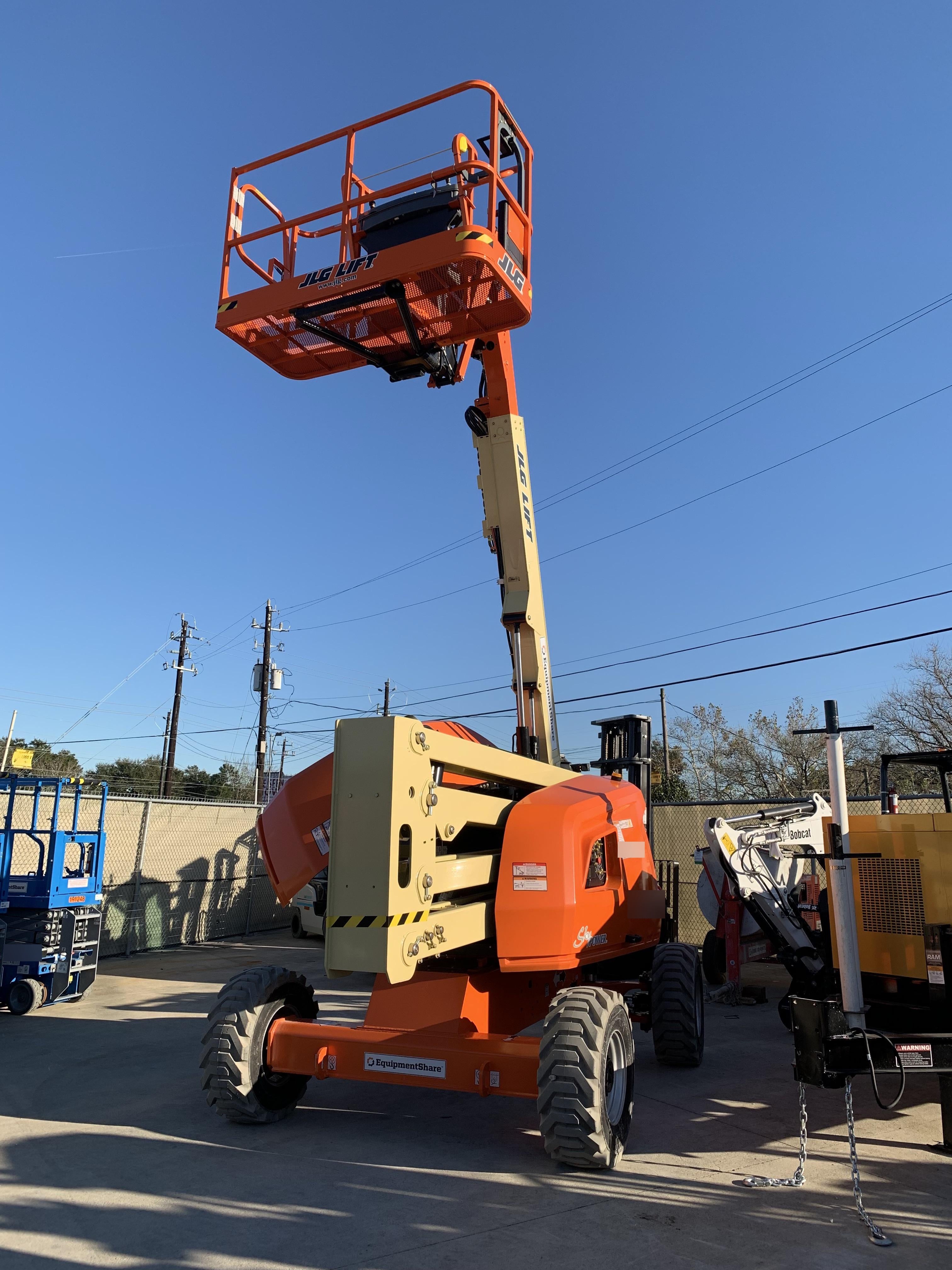 2021 JLG 450AJ