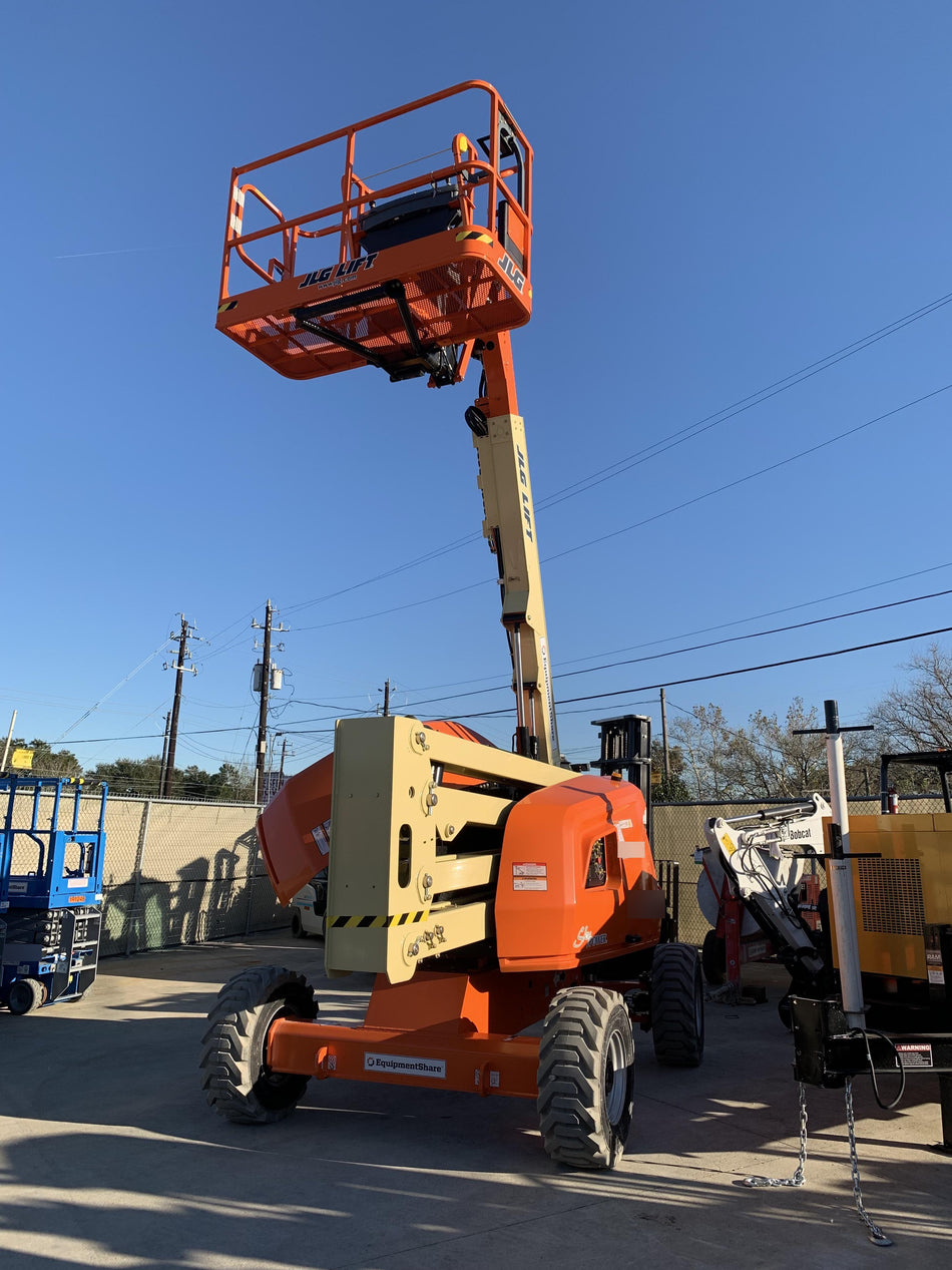 2021 JLG 450AJ