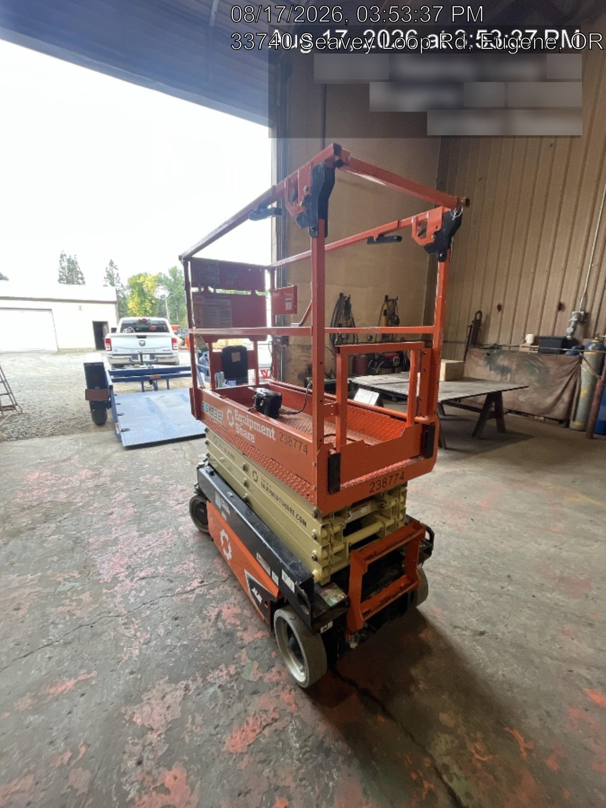 2022 JLG ES1932