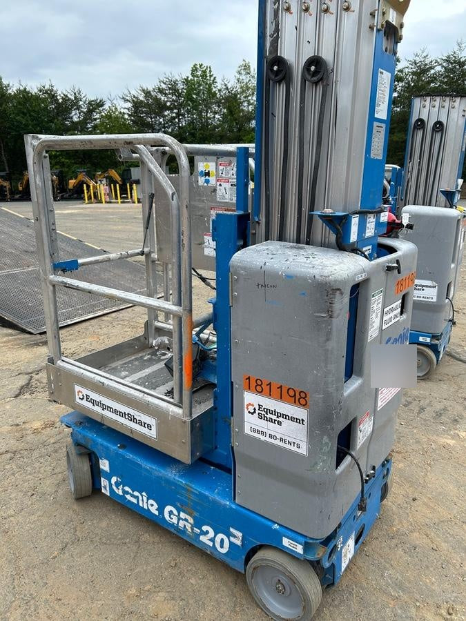 2021 GENIE GR-20
