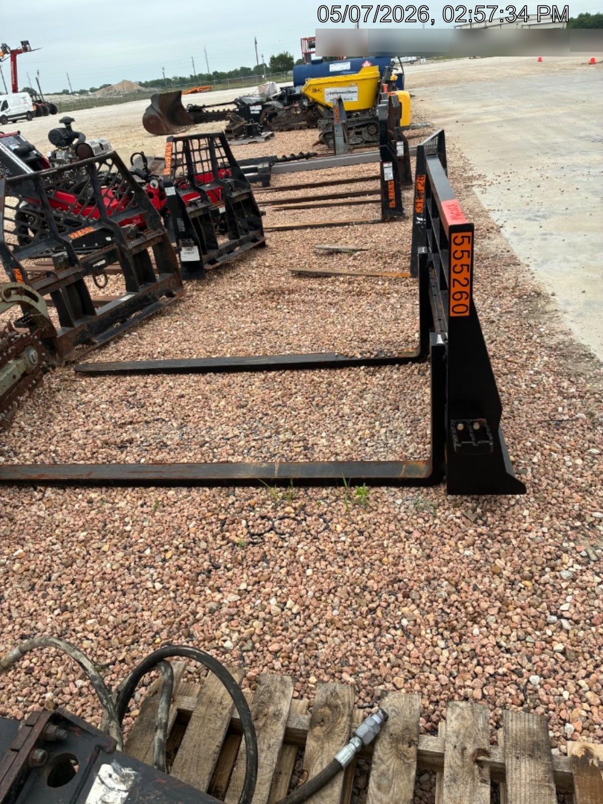 2025 ARROW MATERIAL HANDLING F5100CB - 72"
