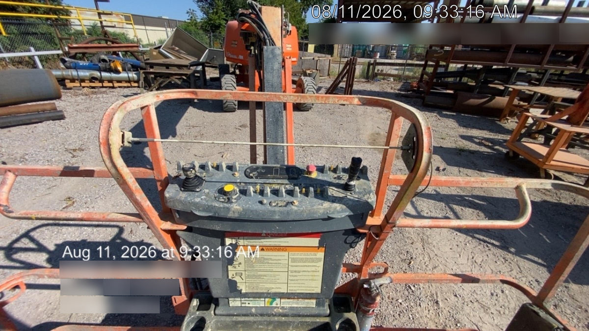 2022 JLG 660SJ