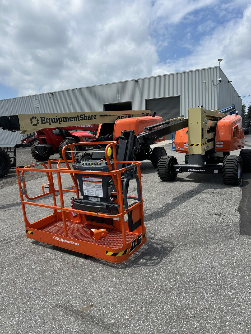 2025 JLG 450AJ