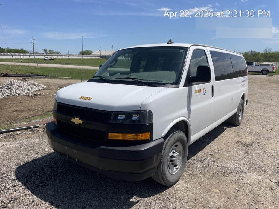 2023 CHEVROLET Express Van - Rental