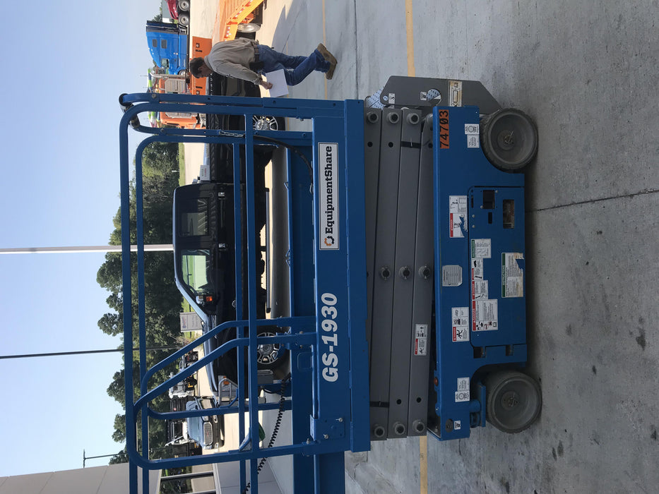 2020 Genie GS-1930 Fixed rails with chain entry gate - Pre A92.20