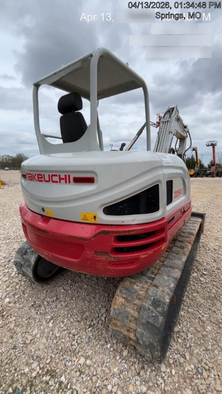2022 TAKEUCHI TB250-2R