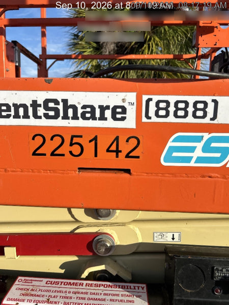 2022 JLG ES1330L