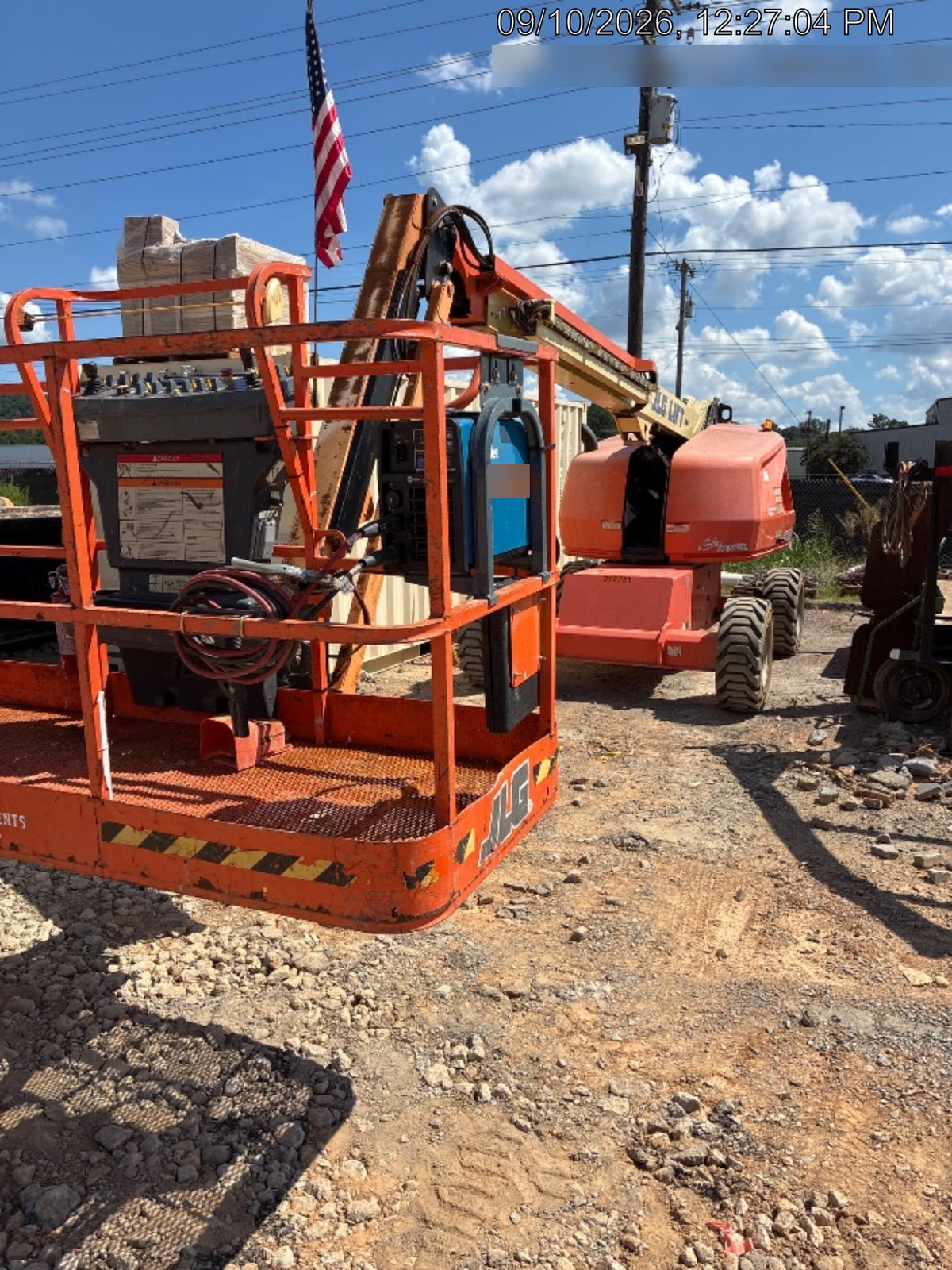 2023 JLG 460SJ