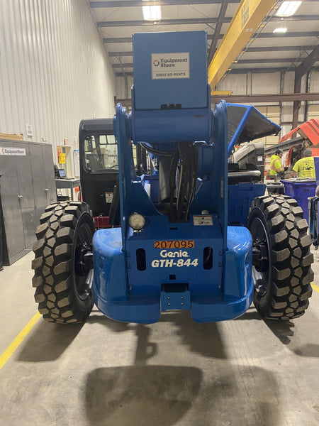 2022 GENIE GTH-844