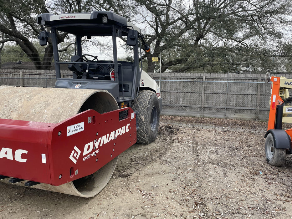 2023 DYNAPAC CA2500D