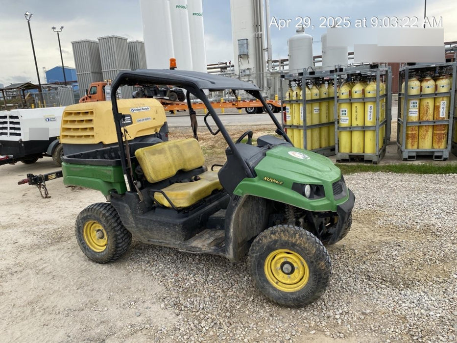 2020 John Deere XUV560E GATOR 4wd Utility Cart, Gas, 2 Seat, LED Strobe, Windshield Tempered Glass, Plastic Canopy, Wire Harness Kit, Backup Alarm