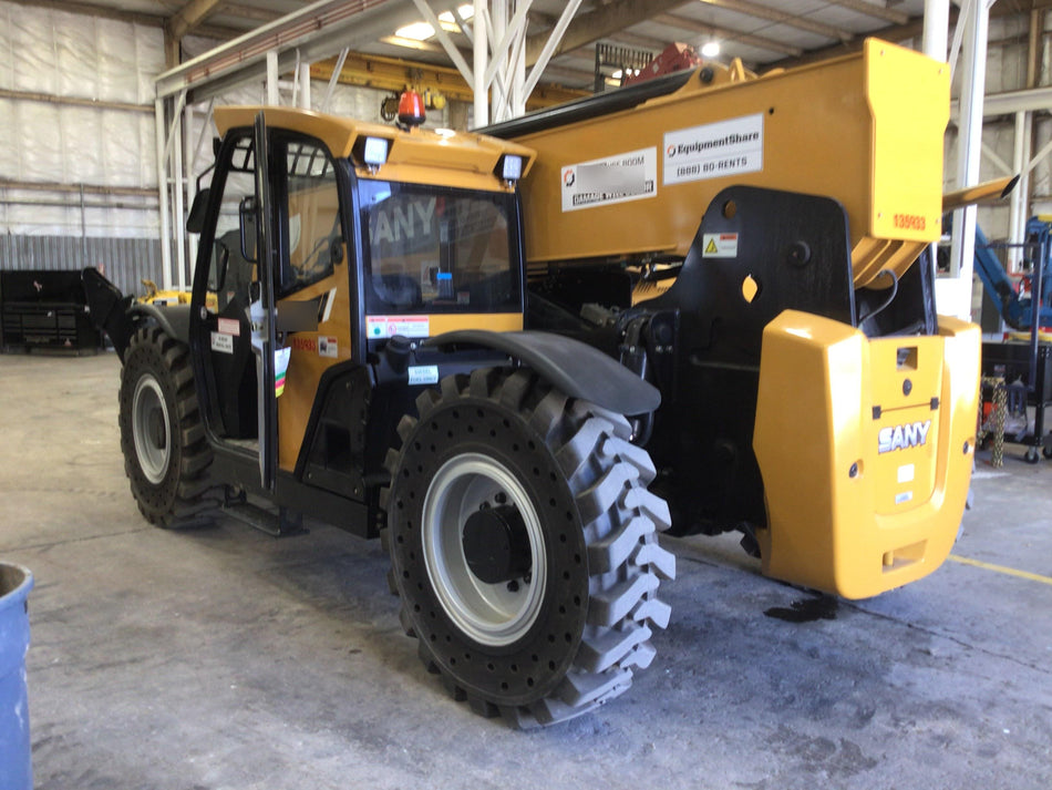 2021 SANY STH1056