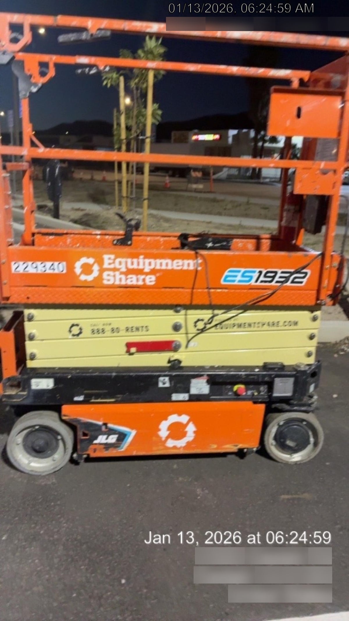 2022 JLG ES1932