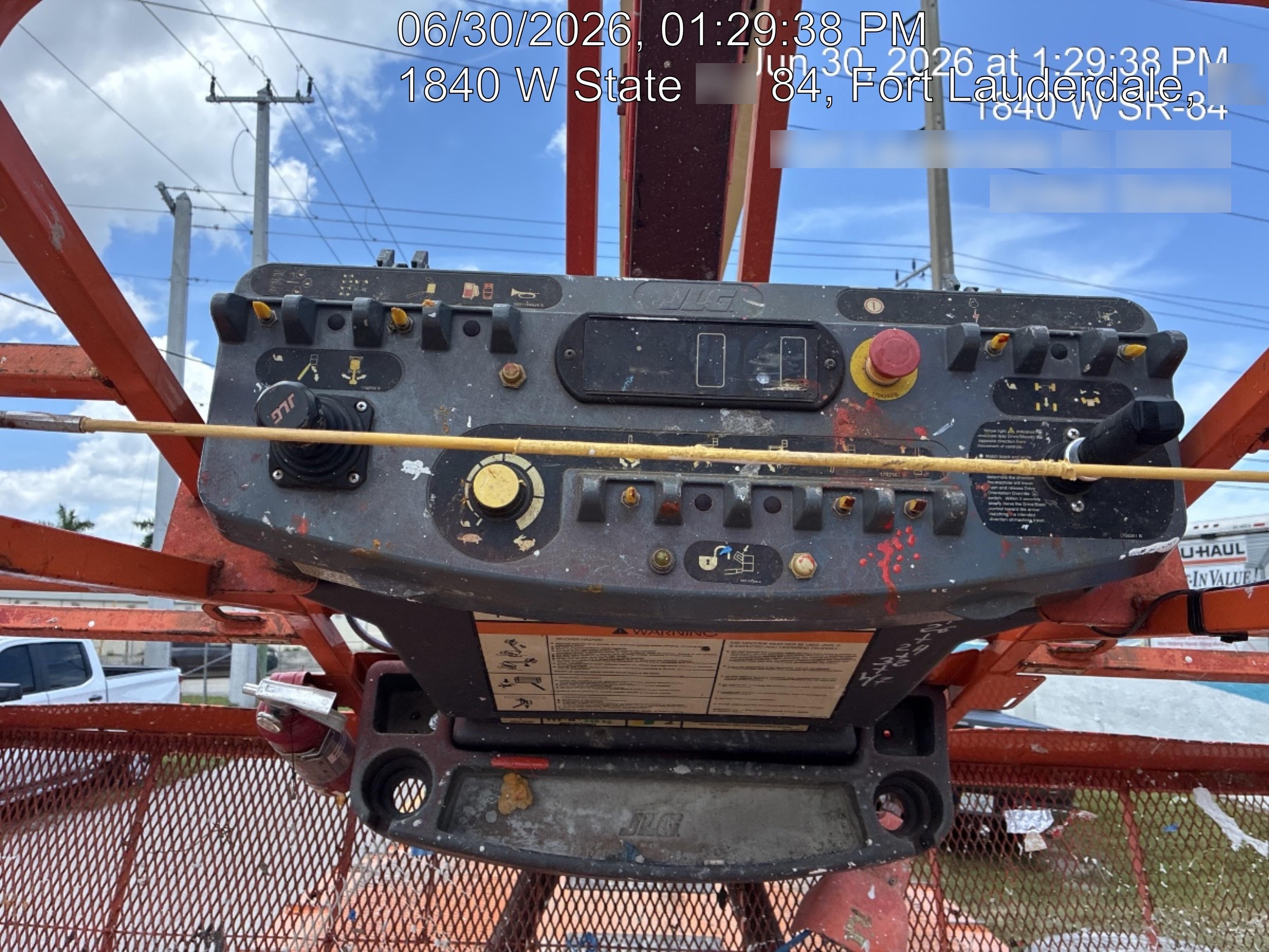 2023 JLG 860SJ