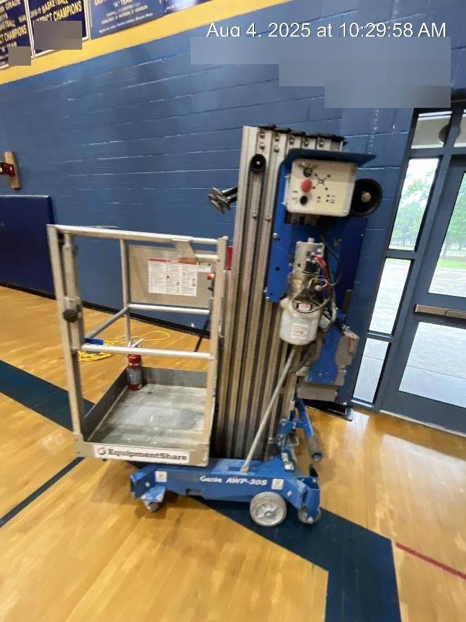 2019 GENIE AWP-30S