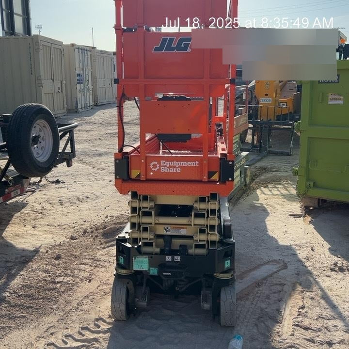 2025 JLG ES1932