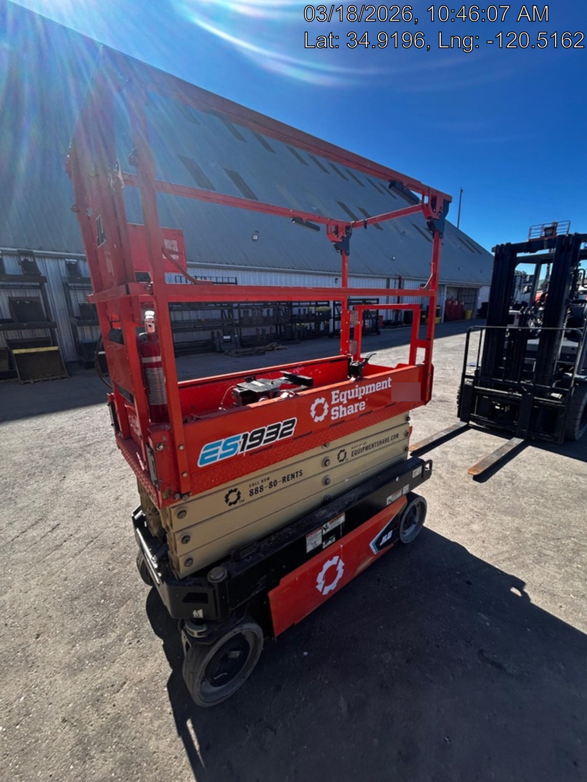 2022 JLG ES1932
