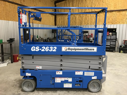 2019 Genie GS-2632 Folding rails with half height swing gate