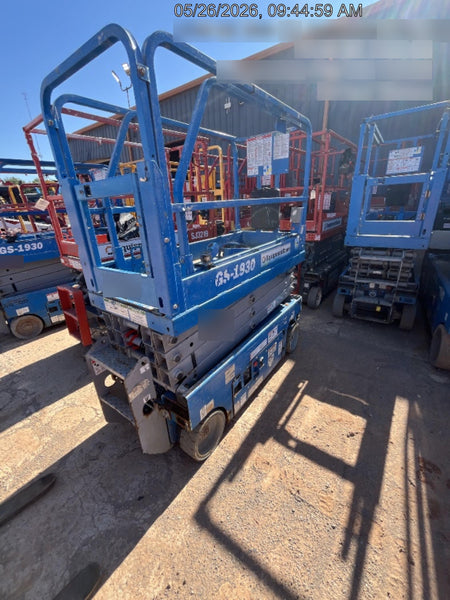 2020 Genie GS-1930 Solid Non Marking Tires, Beacon, Folding rails with half height swing gate