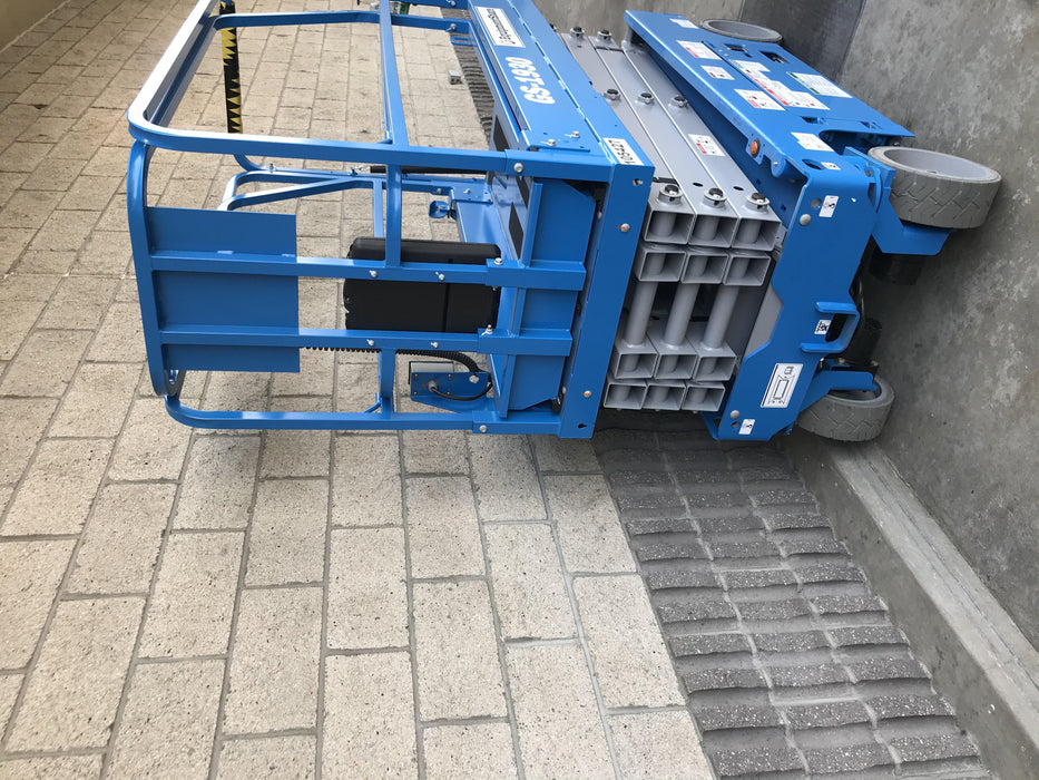 2020 Genie GS-1930 Fixed rails with chain entry gate - Pre A92.20, 800W Inverter