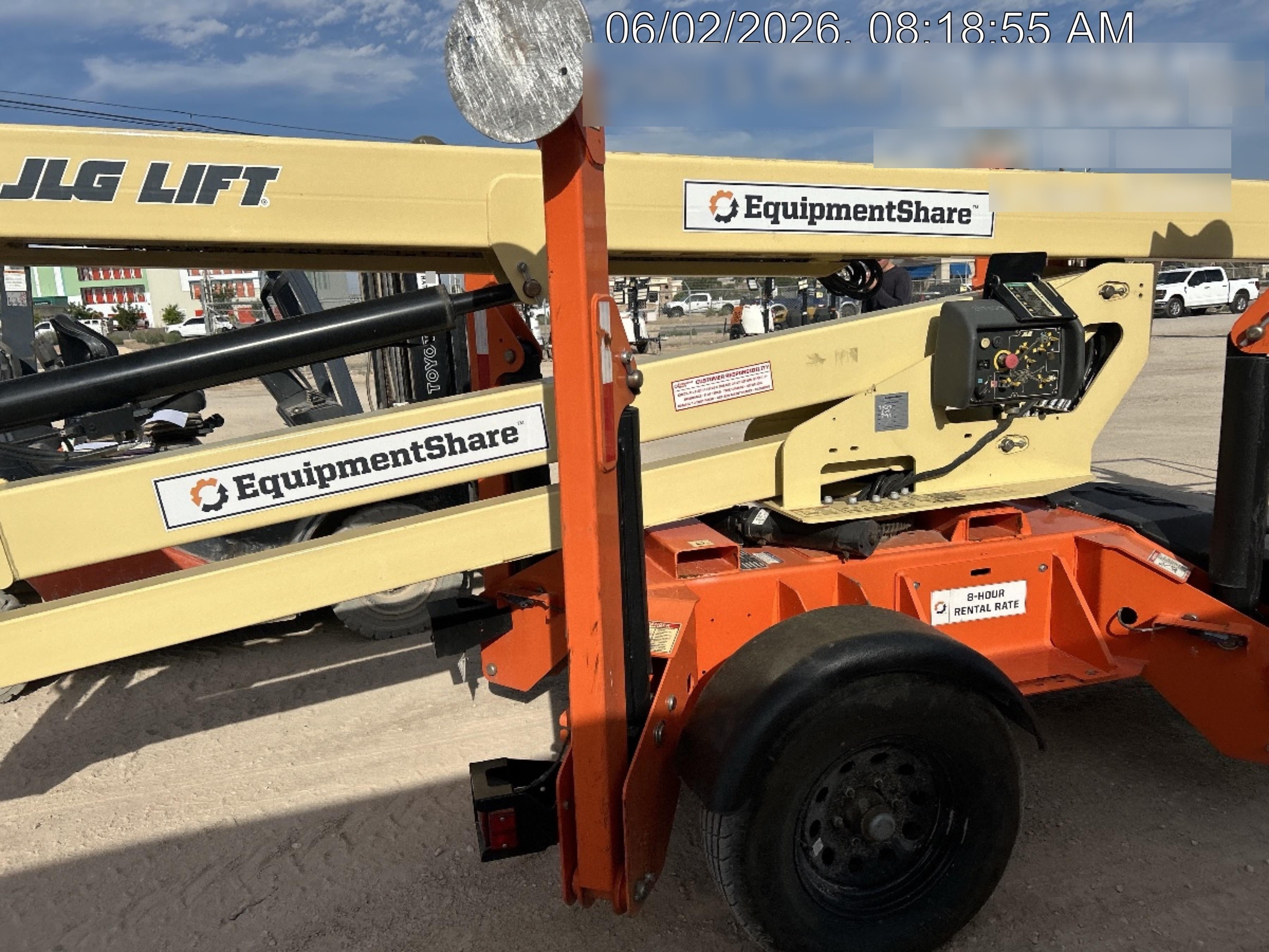 2022 JLG T500J