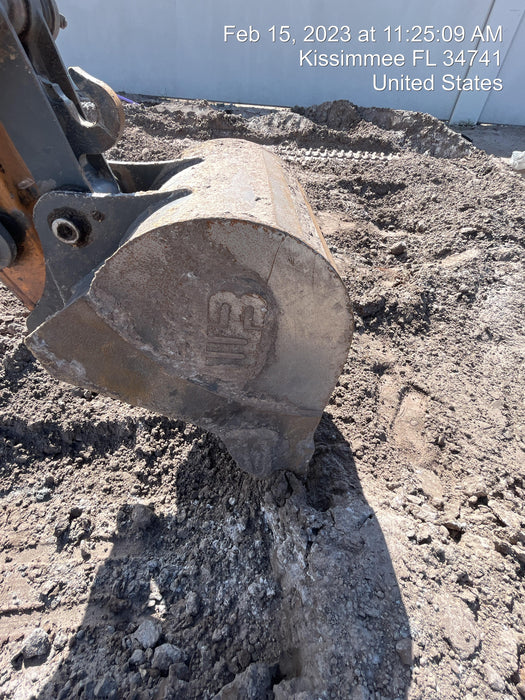 2015 CASE 24" Bucket - Case