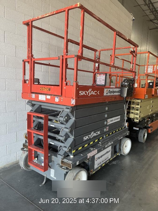 2022 SKYJACK SJ4740