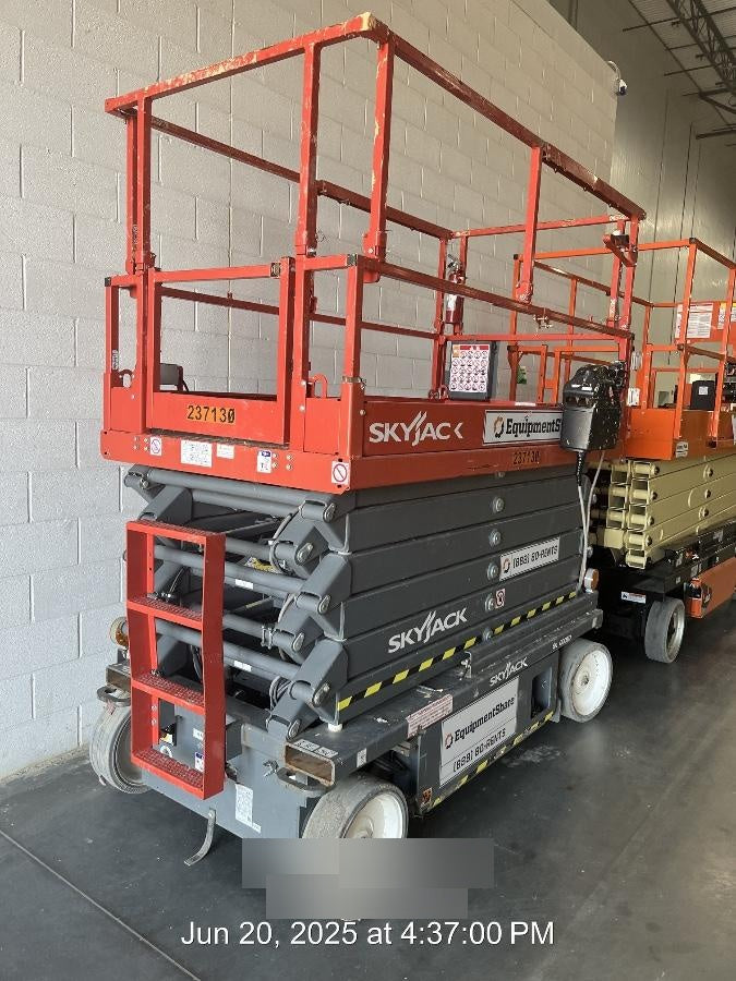 2022 SKYJACK SJ4740
